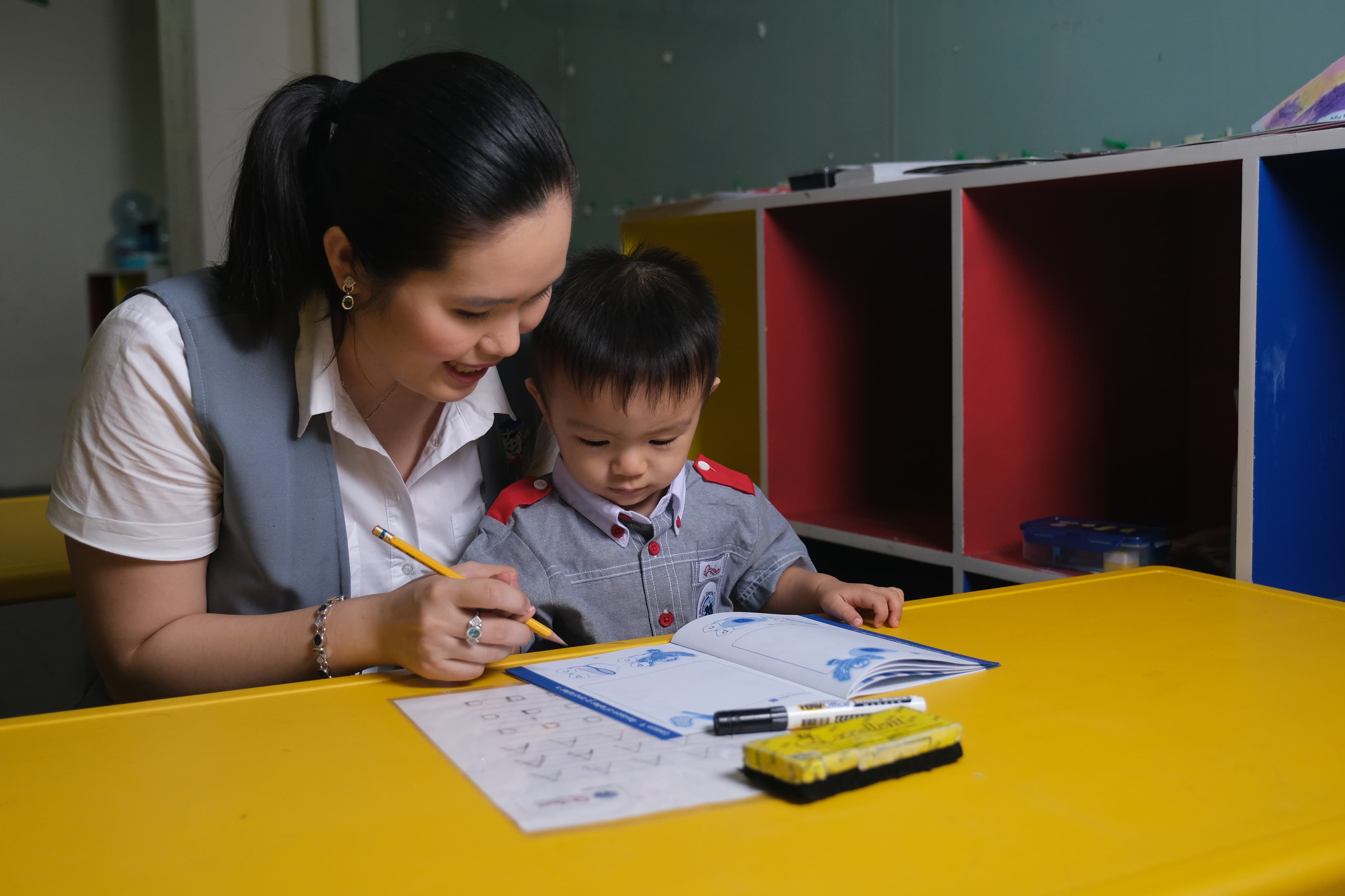 Qdees BGC students and facility